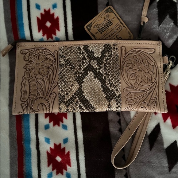 STS Ranchwear clutch/wallet - Picture 3 of 3